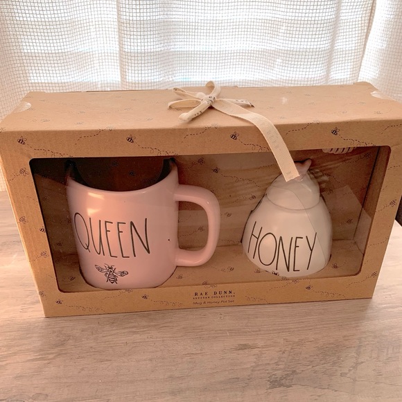 Rae Dunn mug and honey pot set